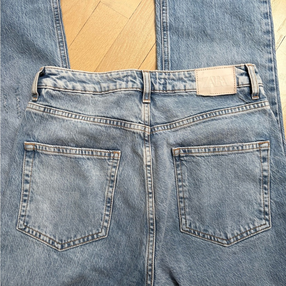 Zara Light Blue Distressed Women Jeans - Picture 3 of 5